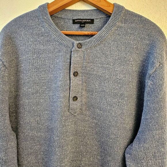 NWOT Banana Republic Textured Henley Sweater: Light Blue XXL: Coastal Casual - Picture 2 of 6